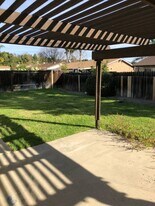 6414 N Berkeley Cir in Moorpark, CA - Building Photo