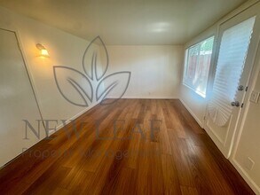 221 E Whitcomb Ave in Glendora, CA - Building Photo - Building Photo
