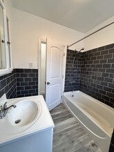 2213 N 33rd St, Unit 3 in Philadelphia, PA - Building Photo - Building Photo