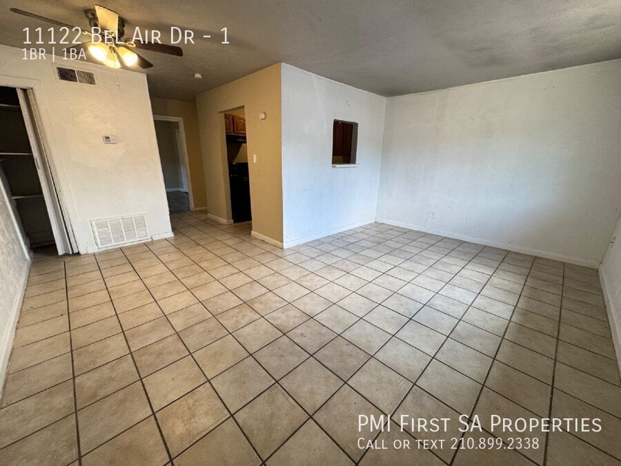 11122 Belair Dr in San Antonio, TX - Building Photo