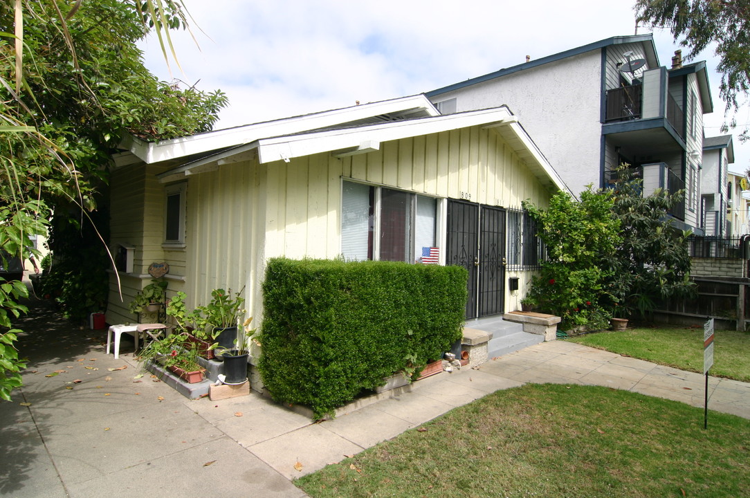 807 Gaviota Ave in Long Beach, CA - Building Photo