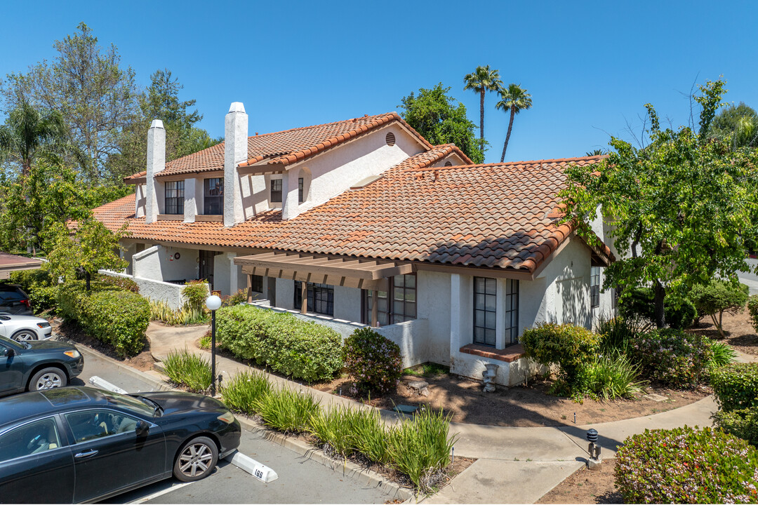 Felicita Villas in Escondido, CA - Building Photo