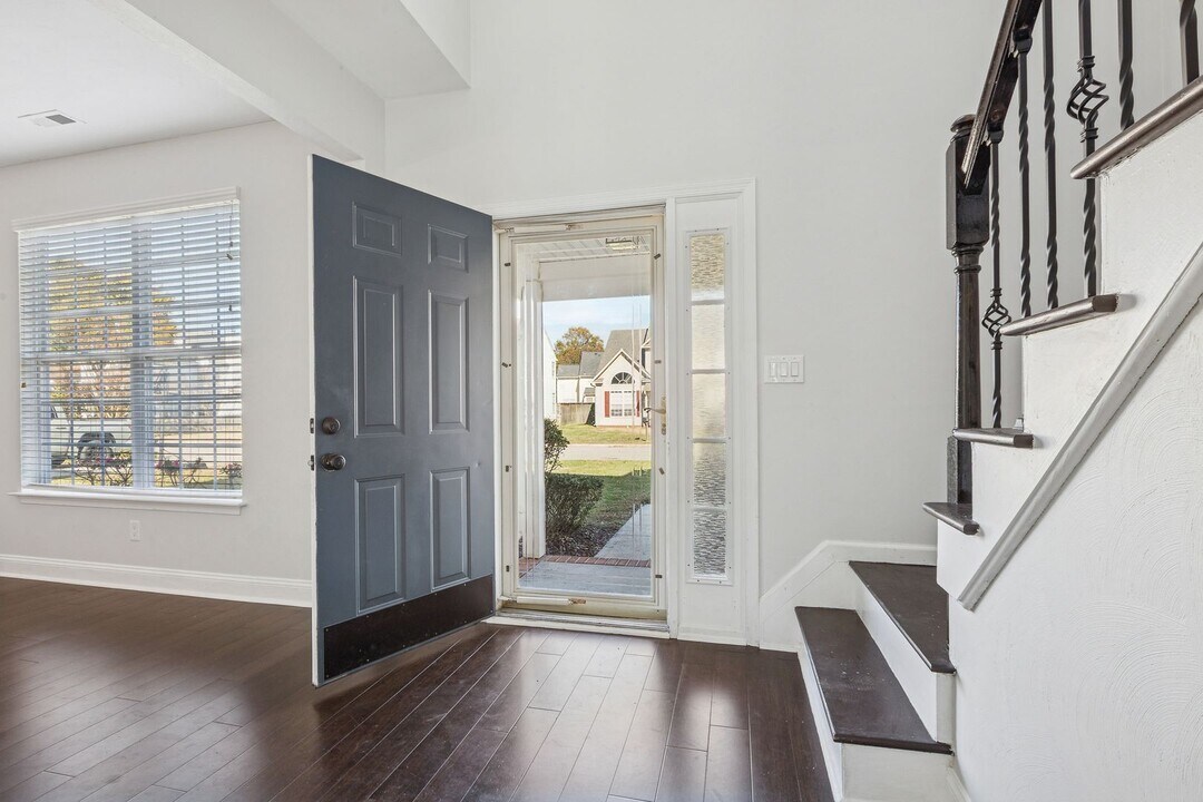 408 Willow Brook Way in Chesapeake, VA - Building Photo