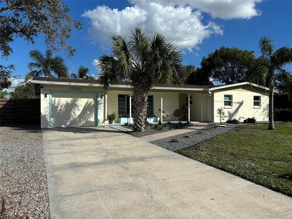 2966 Bougainvillea St in Sarasota, FL - Building Photo