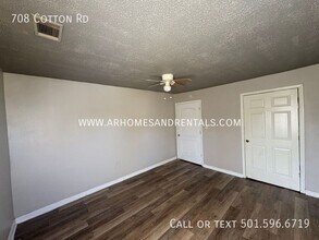 708 Cotton Rd in North Little Rock, AR - Building Photo - Building Photo