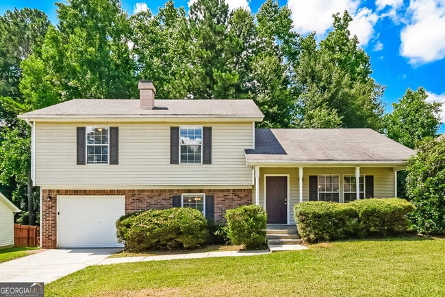 5620 Regency Forest Ct in Stonecrest, GA - Foto de edificio - Building Photo