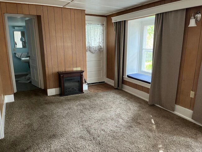 49 Linoberg St, Unit A