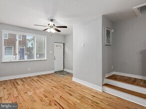 2527 S Marshall St in Philadelphia, PA - Building Photo - Building Photo