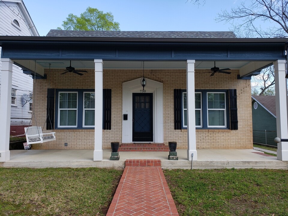 730 S Donnybrook Ave in Tyler, TX - Building Photo