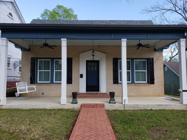 property at 730 S Donnybrook Ave
