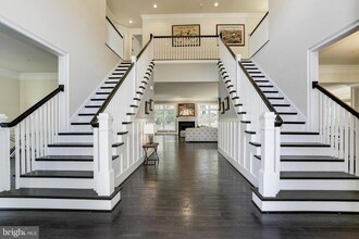 6004 Selvyn Rd in Bethesda, MD - Building Photo - Building Photo