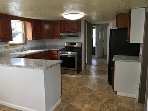 2947 Chenoweth Rd in Akron, OH - Building Photo - Building Photo
