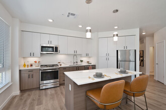 Halcyon Apartments in Reno, NV - Building Photo - Building Photo