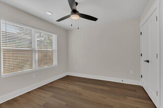 1016 W Kirkland Ave in Nashville, TN - Building Photo - Building Photo