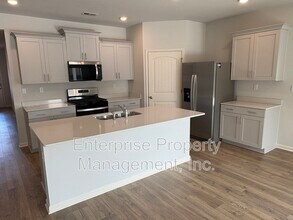 55 Burr Oak Cv in Oakland, TN - Building Photo - Building Photo