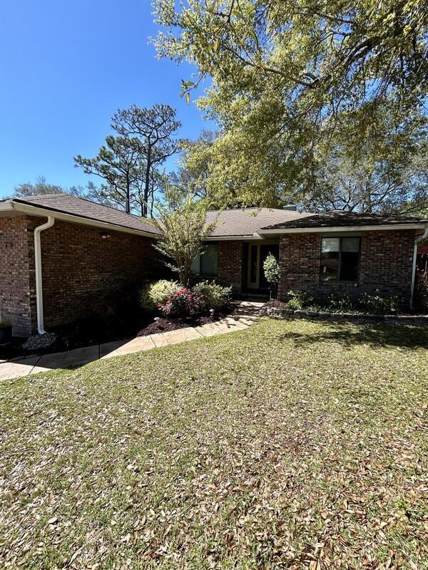 218 Yellow Pine Ct in Niceville, FL - Foto de edificio - Building Photo