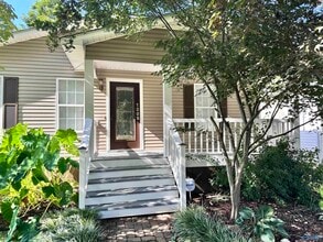 1305 McCullough Ave NE in Huntsville, AL - Building Photo - Building Photo