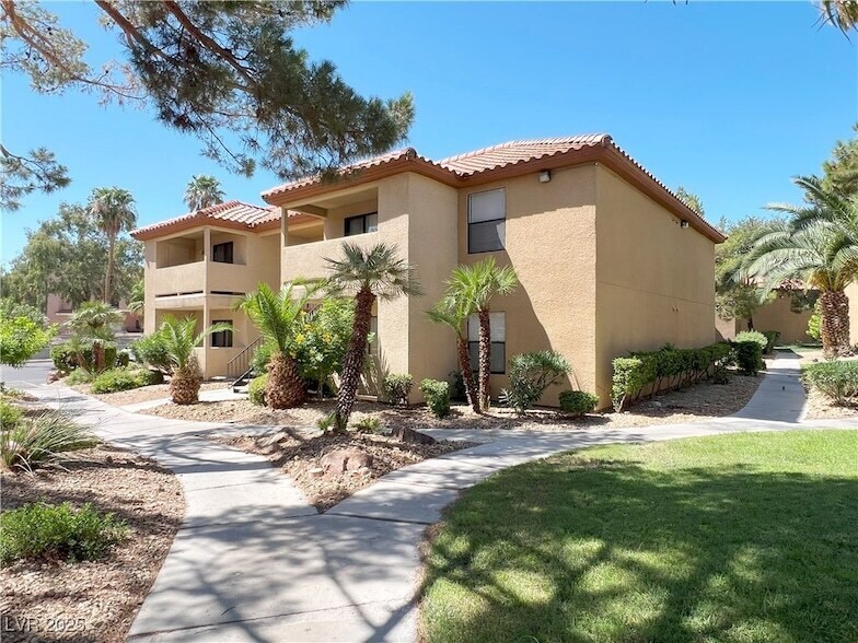 3135 S Mojave Rd, Unit 210 in Las Vegas, NV - Building Photo