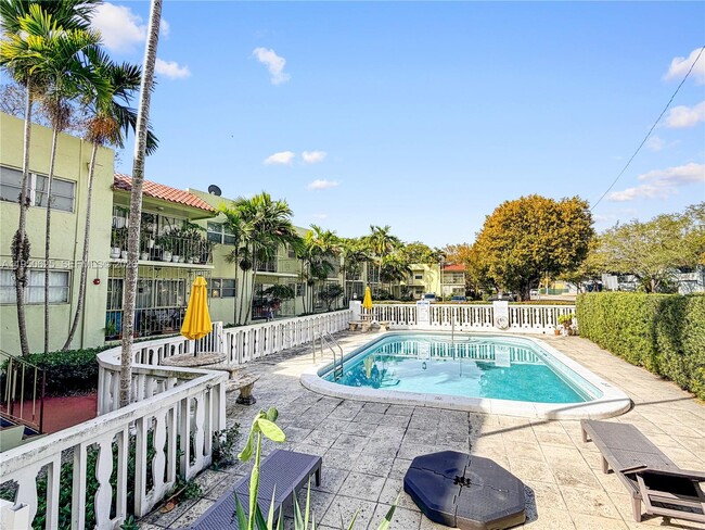 property at 520 NE 38th St