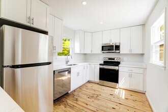 1721 Olney Rd in Falls Church, VA - Building Photo - Building Photo