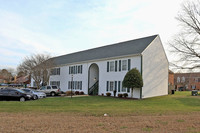 Dwell Central in Virginia Beach, VA - Building Photo - Building Photo