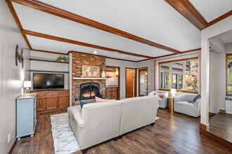 16425 Kingswood Ct in Lakeville, MN - Building Photo - Building Photo