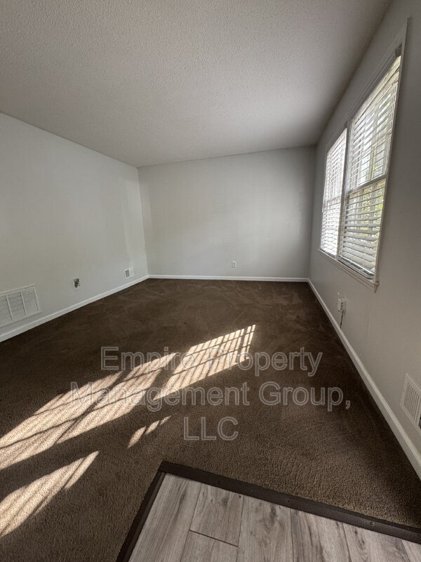 2217 Apple Valley Rd in Columbia, SC - Building Photo - Building Photo