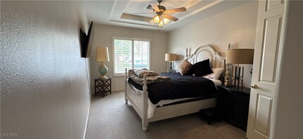 9905 Fox Springs Dr in Las Vegas, NV - Building Photo - Building Photo