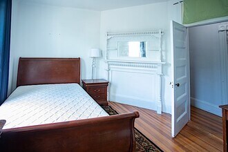 135 Columbia St, Unit 2R in Cambridge, MA - Building Photo - Building Photo