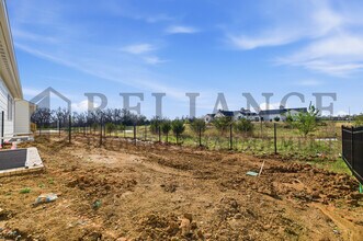 5249 N Pinecrest Ct in Bel Aire, KS - Building Photo - Building Photo