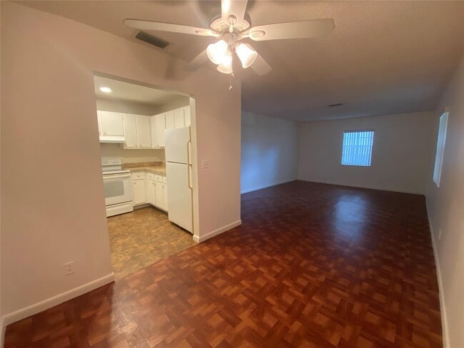 11380 NW 39th St, Unit 3 in Coral Springs, FL - Building Photo - Building Photo