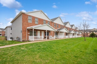 Westgate Residence Townhomes in Dubuque, IA - Building Photo