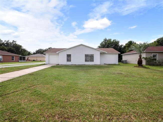 532 Koala Dr in Kissimmee, FL - Foto de edificio - Building Photo