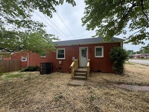 2100 Wright Ave in Richmond, VA - Building Photo - Building Photo