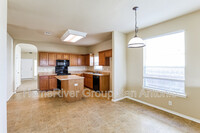 336 Hummingbird Dr in New Braunfels, TX - Building Photo - Building Photo