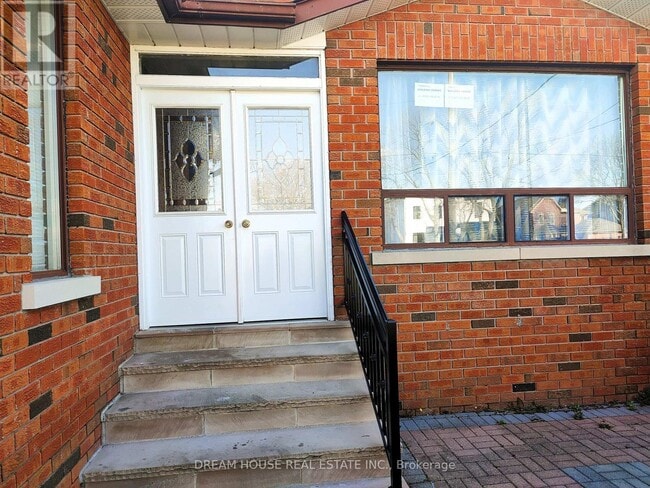 176 Conlins Rd in Toronto, ON - Building Photo - Building Photo