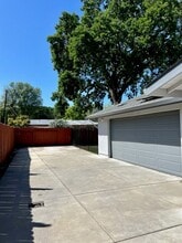 3218 Windsor Pl in Concord, CA - Building Photo - Building Photo