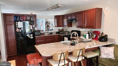 13107 Misty Glen Ln in Fairfax, VA - Building Photo - Building Photo