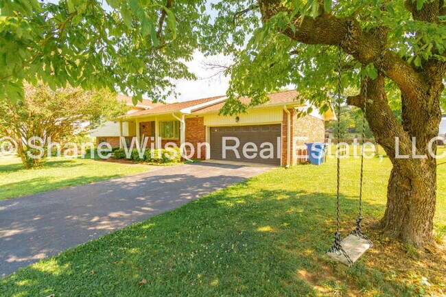 property at 617 Spring Valley Ln