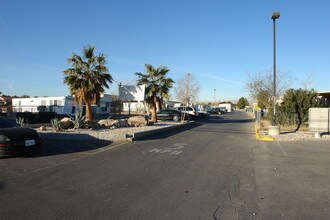 Ace Village Mobile Home Park in Las Vegas, NV - Foto de edificio - Building Photo
