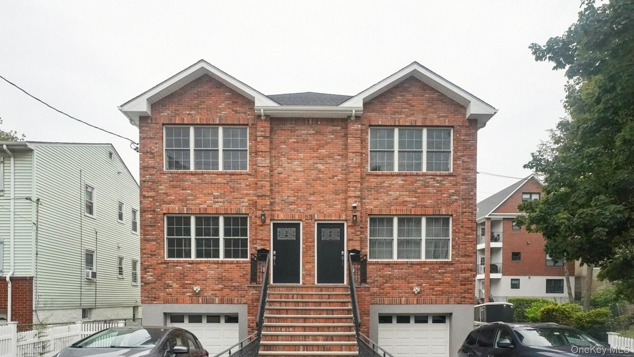 53 Paula Ave in Yonkers, NY - Building Photo