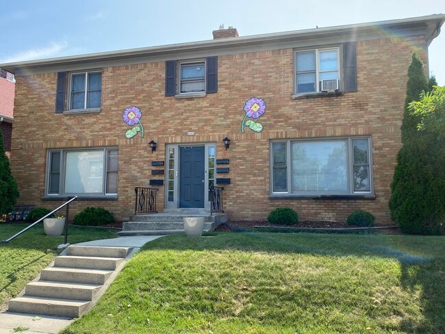 property at 6643 W Lisbon Ave