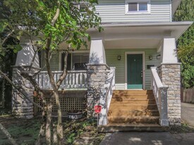 1415 SE Bidwell St in Portland, OR - Building Photo