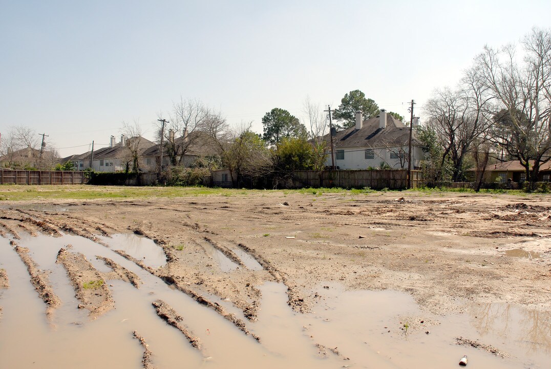 4039 Bellefontaine St in Houston, TX - Building Photo