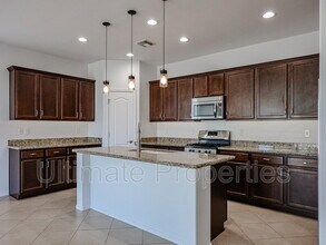 12016 W Desert Sun Ln in Peoria, AZ - Building Photo - Building Photo
