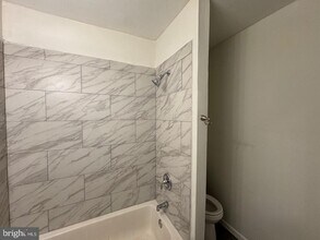 52 W Basin St in Norristown, PA - Building Photo - Building Photo