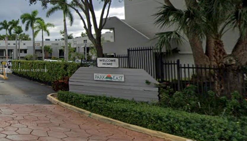 40 NW 87th Ave in Miami, FL - Building Photo