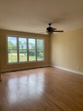 1037 16th Ave N in Nashville, TN - Foto de edificio - Building Photo