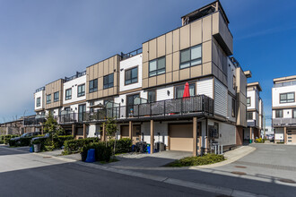 Winston Terraces in Langley, BC - Building Photo - Building Photo