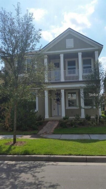 8586 Tallfield Ave in Orlando, FL - Building Photo